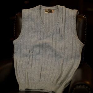 NWT Men’s Comfort Knits Sweater Vest